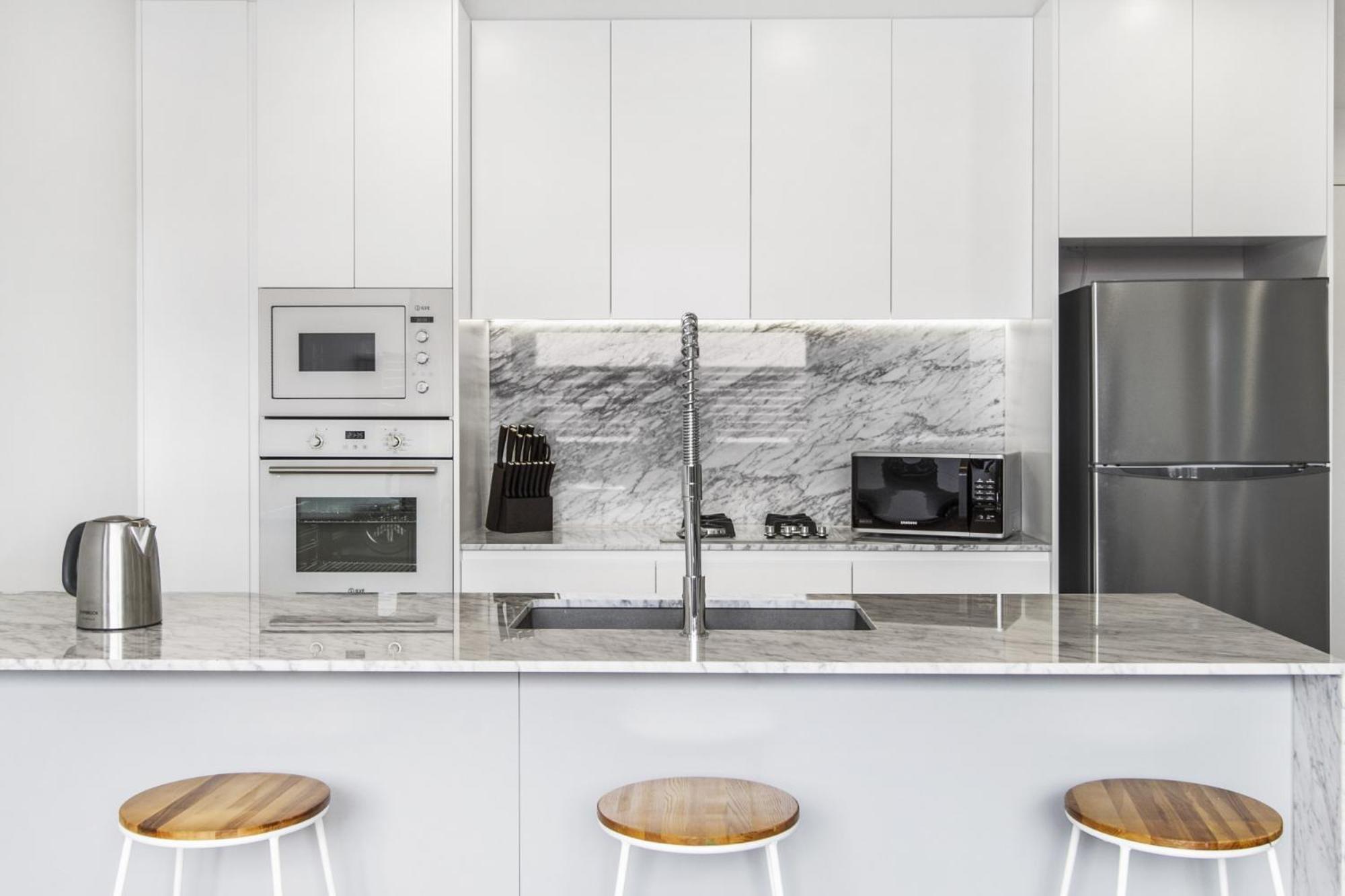 Boutique Apartment In Quiet, Sought-After Suburb Carnegie Bagian luar foto